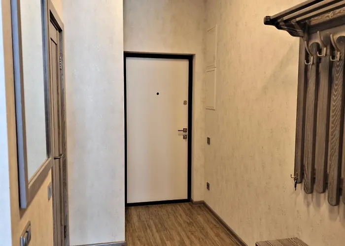 вид на море золотой берег