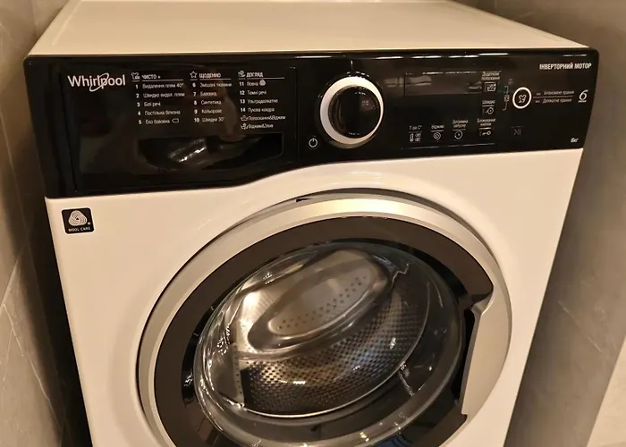 вид на море золотой берег